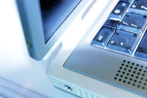 計算機圖像 免版稅商業應用的強大引擎